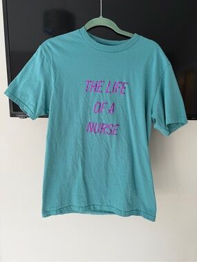 Gildan Teal Tee with Pink Graphic - "The Life of a Nurse"
